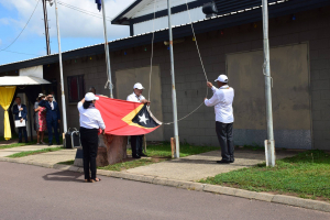 Komunidade Timoroan iha Darwin dada bandeira Nasional Timor Leste iha selebrasaun aniversariu Proklamasaun Independensia ba dala 45 iha darwin