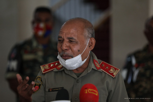 East Timor Defence Commander, Lere Anan Timur talk to the press after meeting with east Timor President, Francisco Guterres Lu Olo in Dili (27/5)