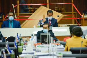 Prezidente Parlamentu Nasional, Aniceto Gueterres ho Primeiru Ministru Taur Matan Ruak iha plenaria Parlamentu Nasional