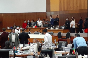 Momentu Membru parlamentu Nasional sobu Meza Prezidente Parlamentu Nasional iha fulan Maiu 2020